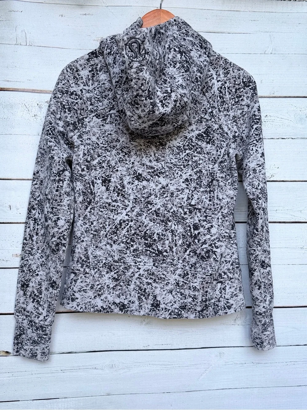 Lululemon Scuba Full-Zip Hoodie -Luminesce Splatter White Black - size 6